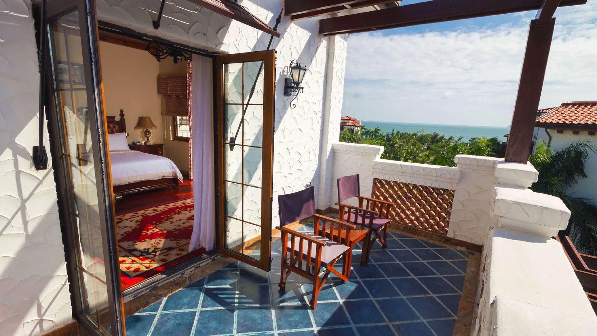 Best Western Premier International Resort Hotel Санья 5*,  Китай