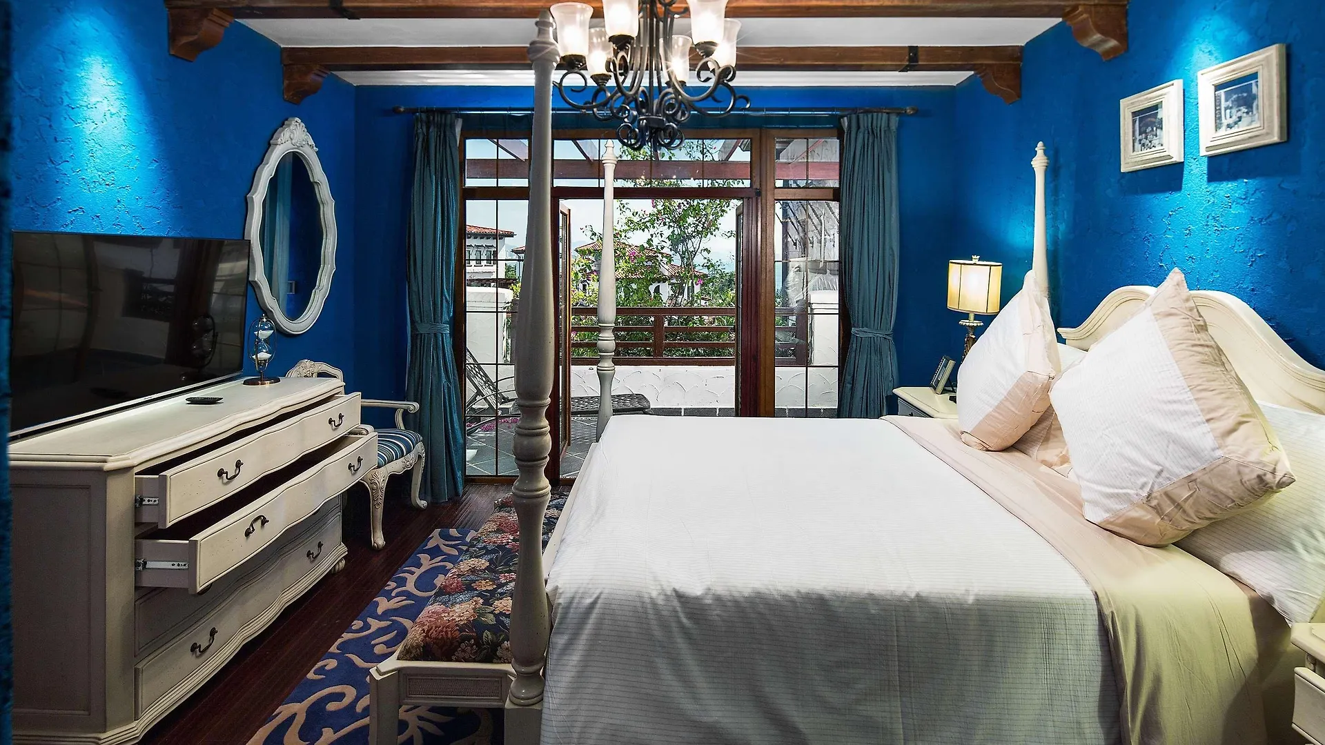 Best Western Premier International Resort Hotel Санья