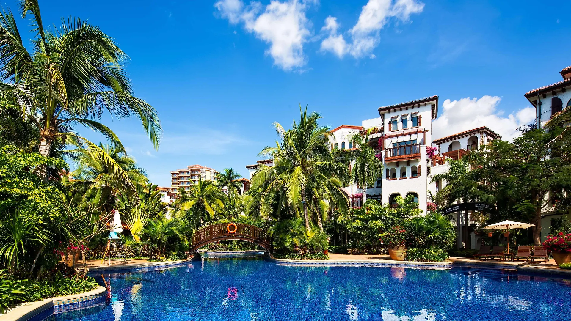 Best Western Premier International Resort Hotel Санья