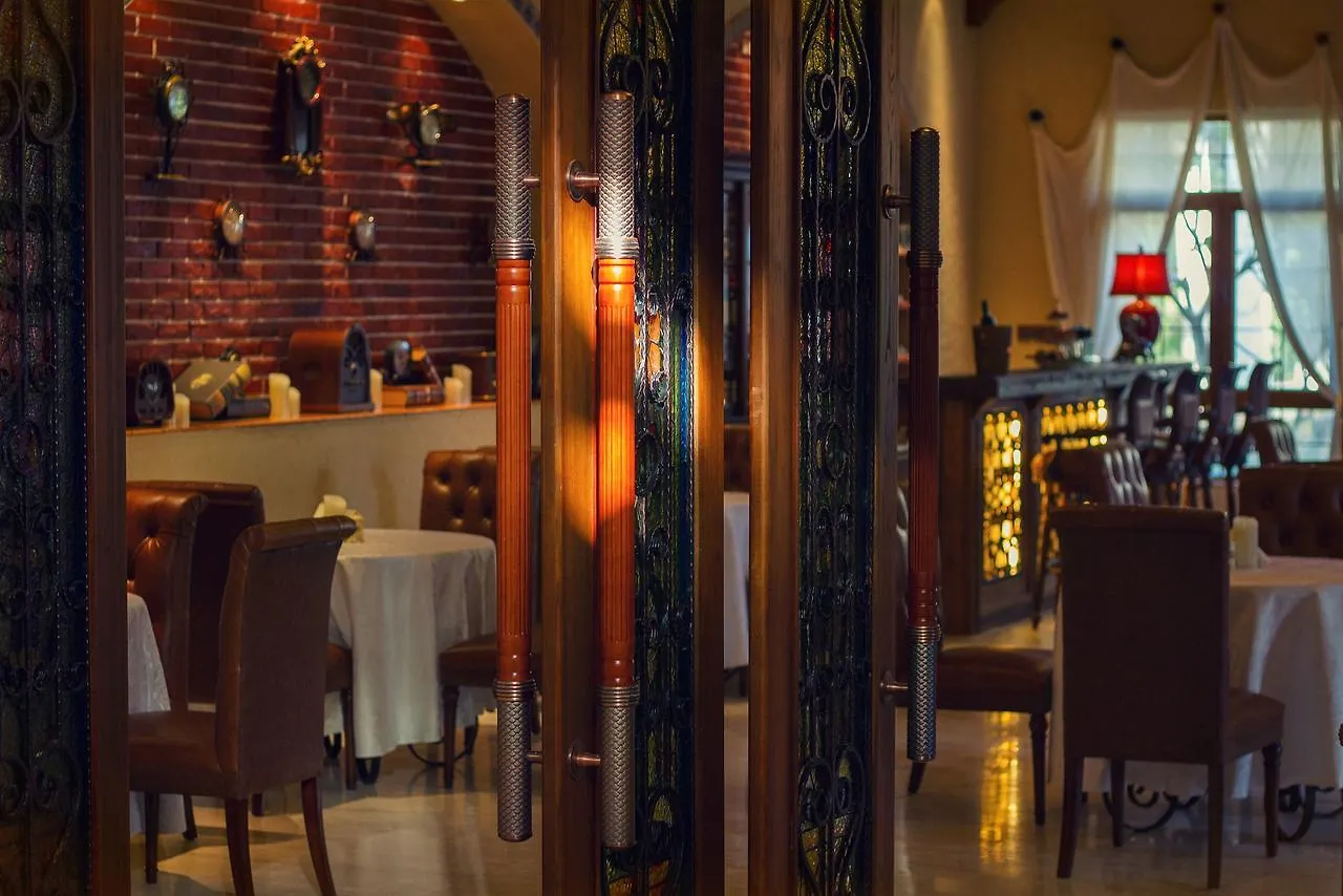 Best Western Premier International Resort Hotel Санья
